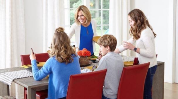 Alisyn and her children